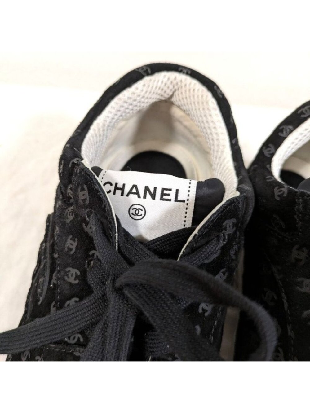 Chanel Coco Mark Print Suede Sneakers Size 42 22AW - Picture 10 of 15